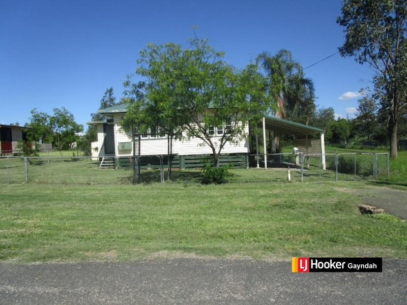 12 Boorunbeh Street, Gayndah QLD 4625