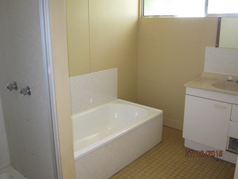 7 Station Street, Gayndah QLD 4625