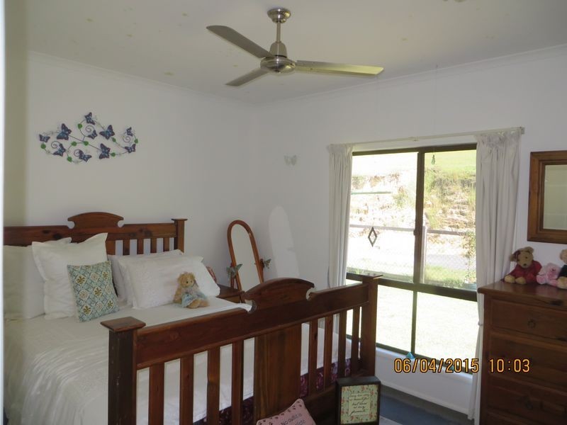 2 Huth Street, Mount Perry QLD 4671