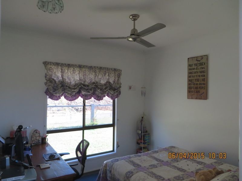 2 Huth Street, Mount Perry QLD 4671