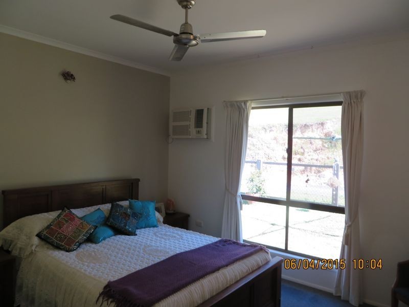 2 Huth Street, Mount Perry QLD 4671