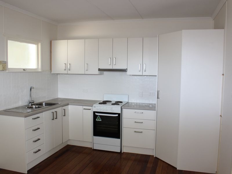 17 Arthur Street, Gayndah QLD 4625