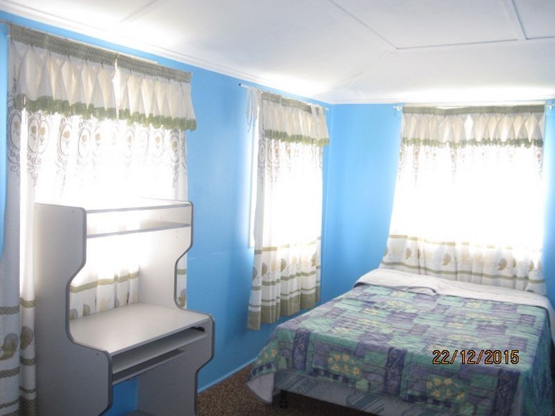 11 Pineapple Street, Gayndah QLD 4625