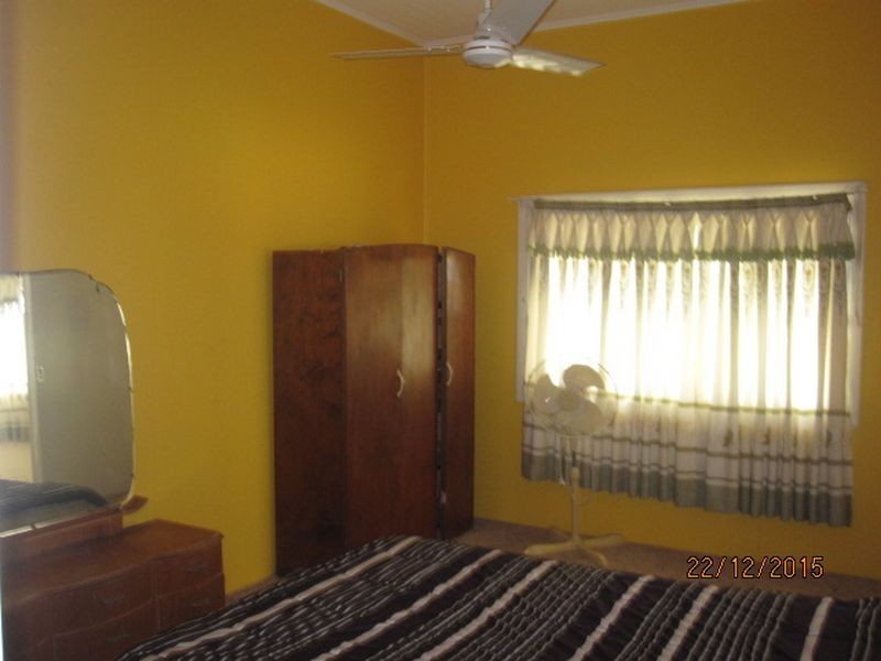 11 Pineapple Street, Gayndah QLD 4625