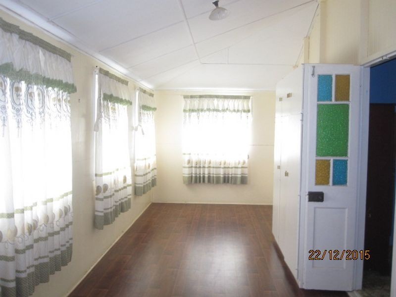 11 Pineapple Street, Gayndah QLD 4625