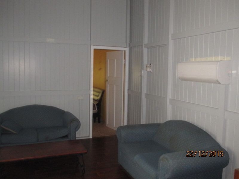 11 Pineapple Street, Gayndah QLD 4625