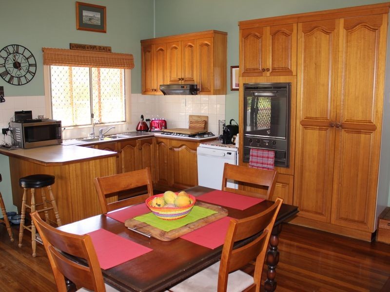 28 South Street, Gayndah QLD 4625