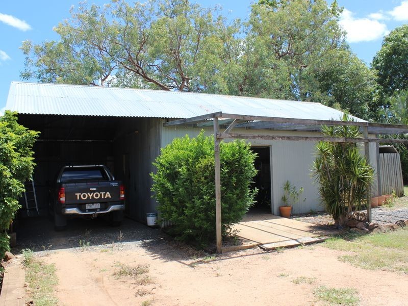 28 South Street, Gayndah QLD 4625