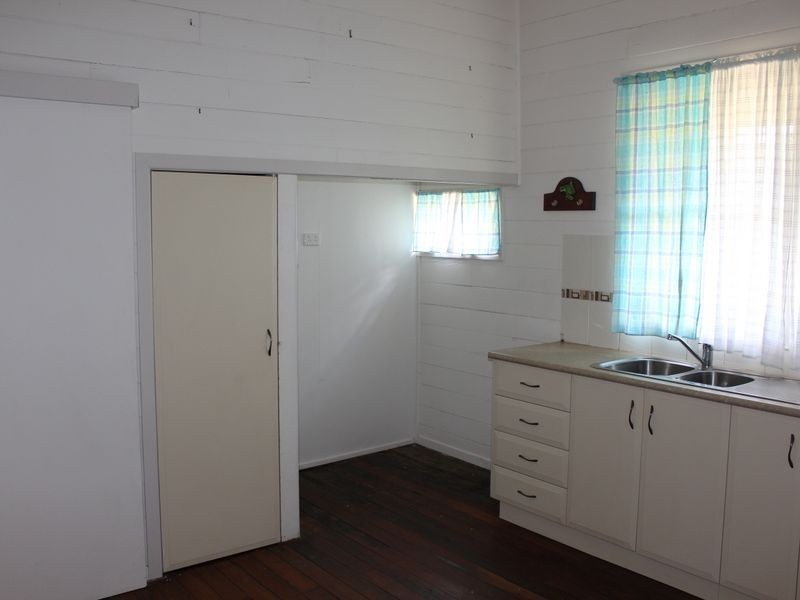 4 Porter Street, Gayndah QLD 4625