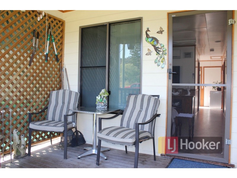 19 Donelly Street, Mount Perry QLD 4671
