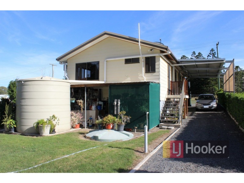 19 Donelly Street, Mount Perry QLD 4671