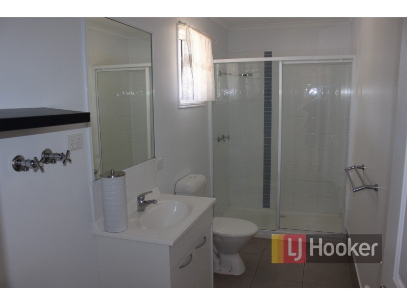 8 Kapunda Street, Mount Perry QLD 4671