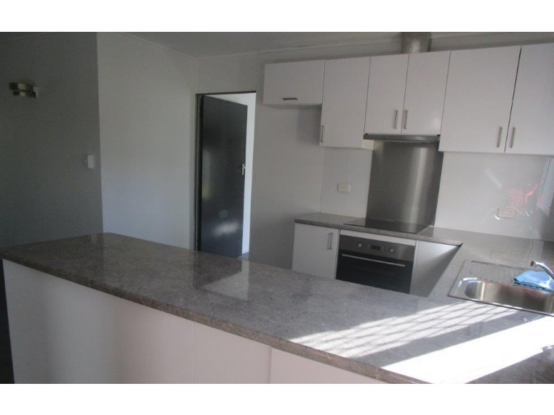 11 Old Maryborough Road, Gayndah QLD 4625