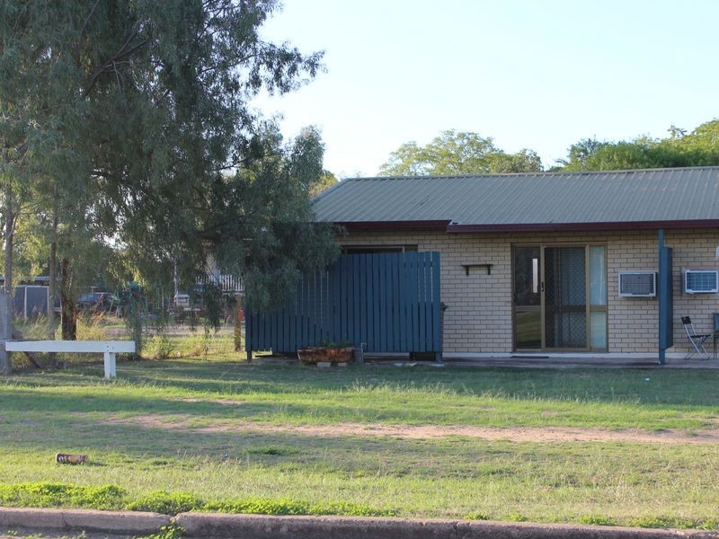 1/32 Barrow Street, Gayndah QLD 4625
