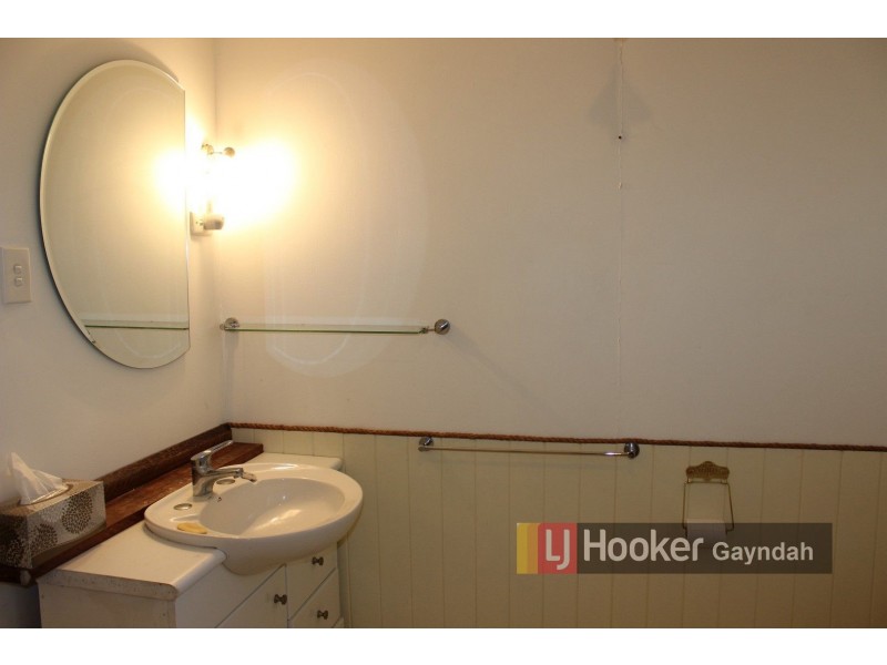 34 Boyd Street, Gayndah QLD 4625