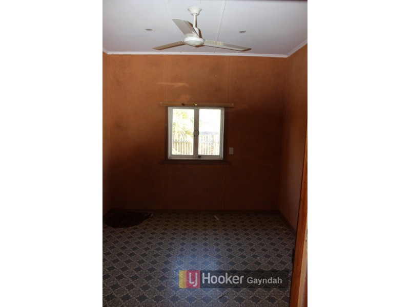 7 Gloucester Street, Biggenden QLD 4621