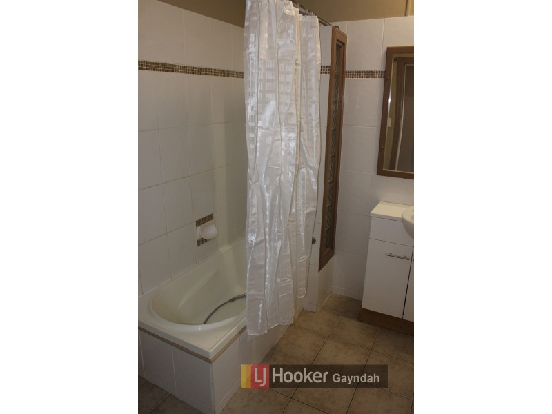 7 Gloucester Street, Biggenden QLD 4621