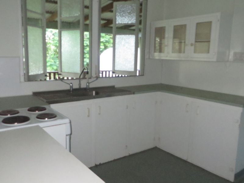 15-17 Old Maryborough Rd, Gayndah QLD 4625