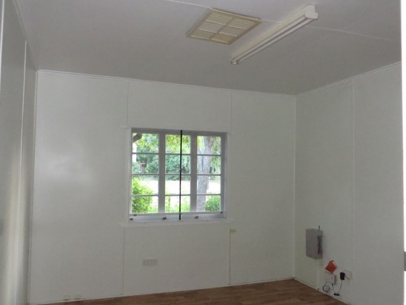 15-17 Old Maryborough Rd, Gayndah QLD 4625