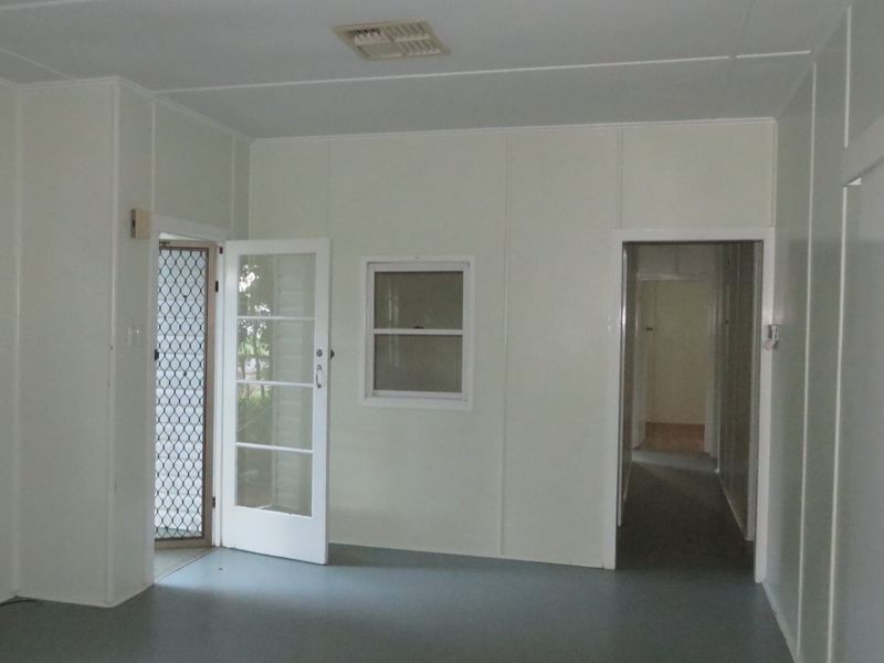 15-17 Old Maryborough Rd, Gayndah QLD 4625