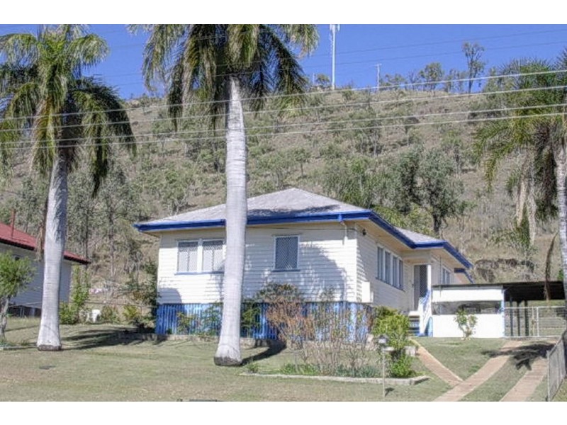 54 Porter Street, Gayndah QLD 4625