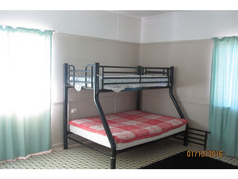 54 Porter Street, Gayndah QLD 4625