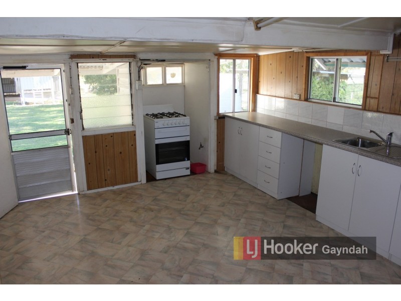 8 Boyd Street, Gayndah QLD 4625