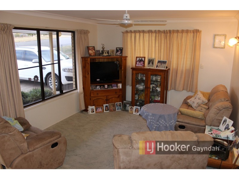 36 Pineapple Street, Gayndah QLD 4625