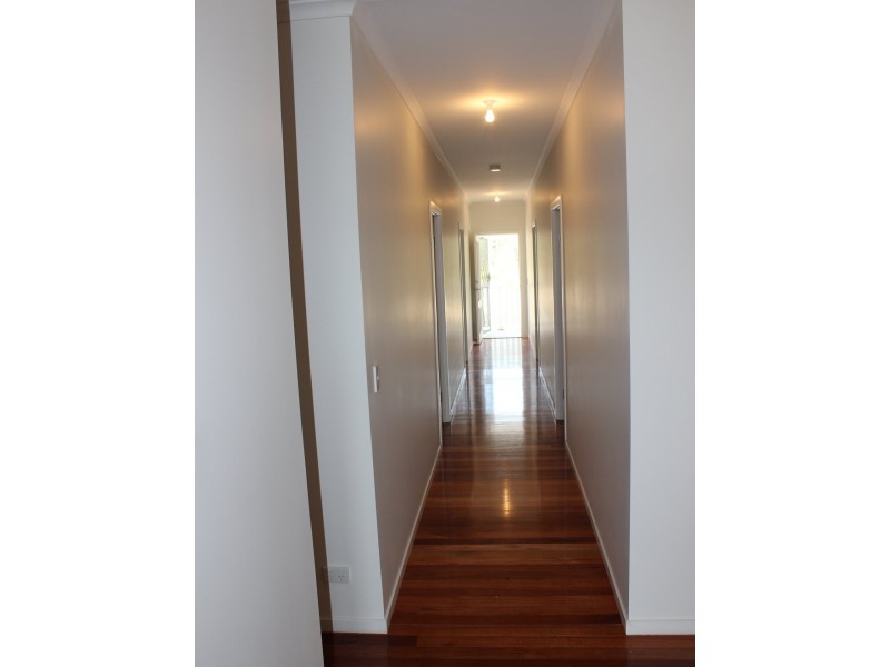 6 Shand Street, Mount Perry QLD 4671