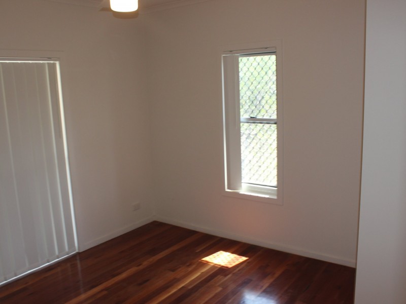 6 Shand Street, Mount Perry QLD 4671