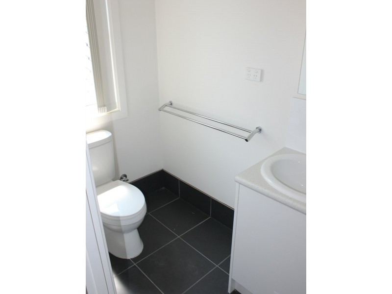 6 Shand Street, Mount Perry QLD 4671