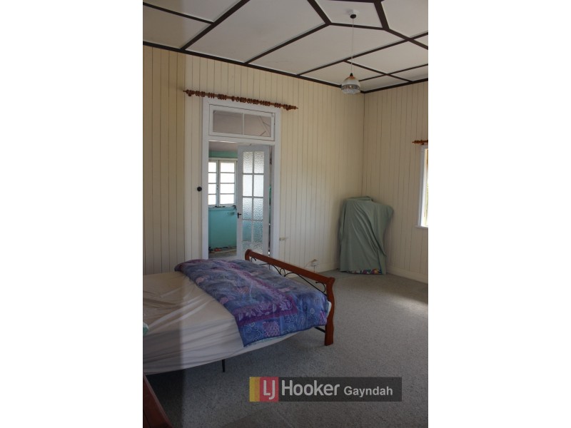 22 Moreton Street, Eidsvold QLD 4627