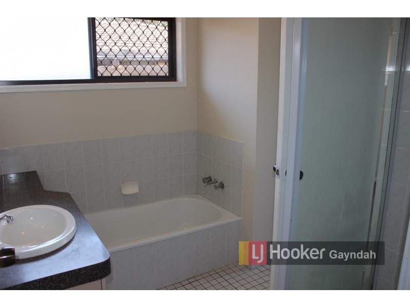 28 Galatea Street, Point Vernon QLD 4655