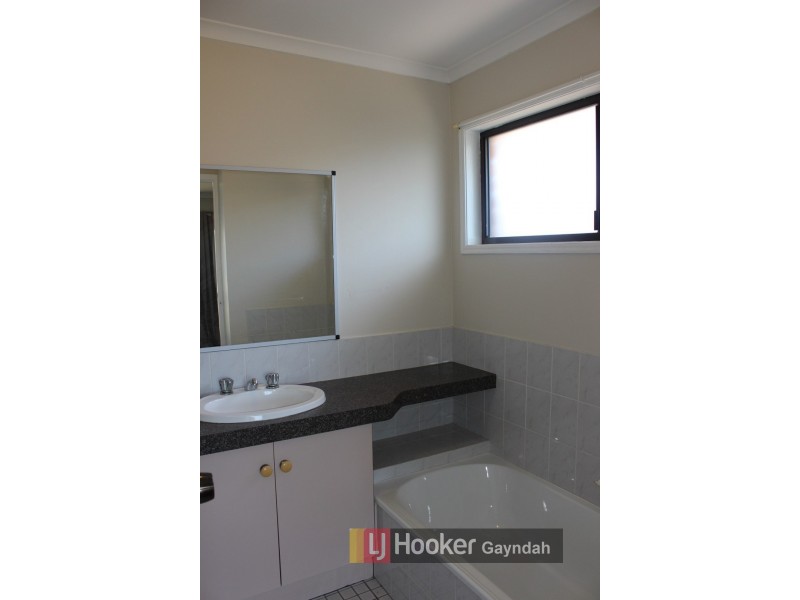 28 Galatea Street, Point Vernon QLD 4655
