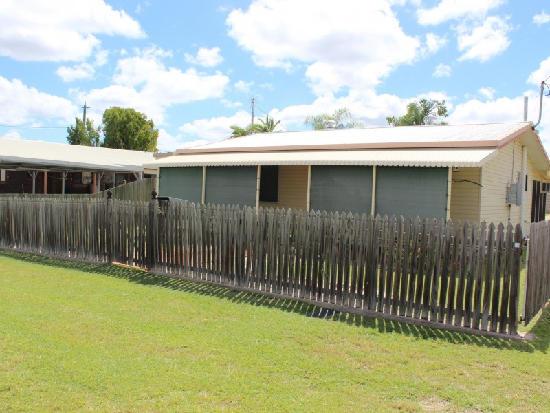 54 Bridge Street, Gayndah QLD 4625