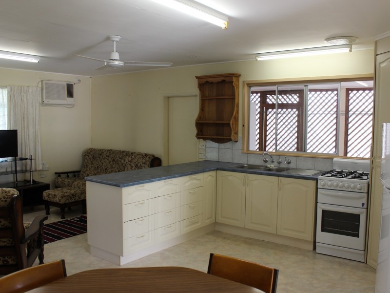 54 Bridge Street, Gayndah QLD 4625