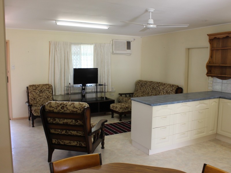 54 Bridge Street, Gayndah QLD 4625