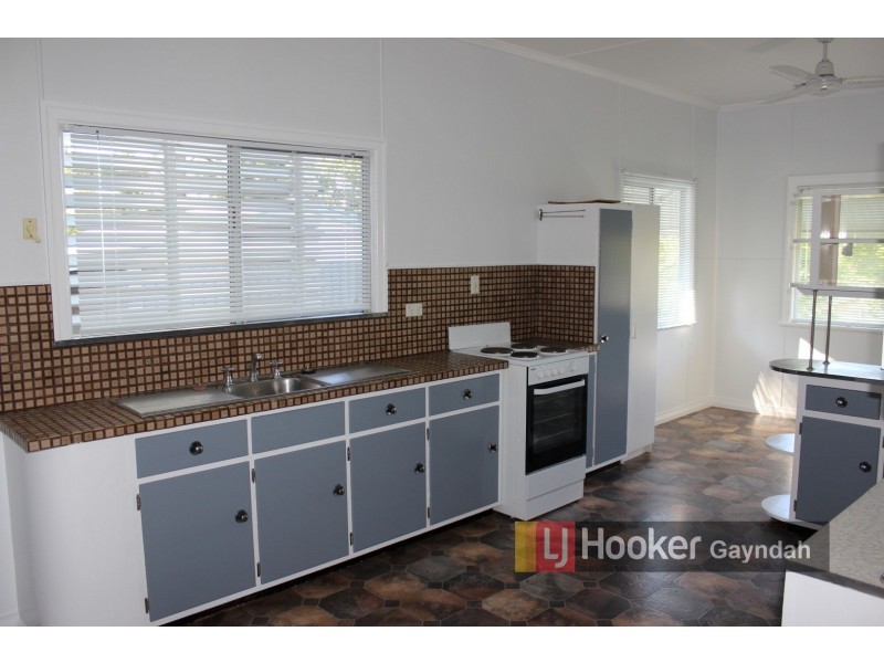 38 Pineapple Street, Gayndah QLD 4625