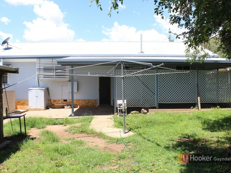 38 Pineapple Street, Gayndah QLD 4625