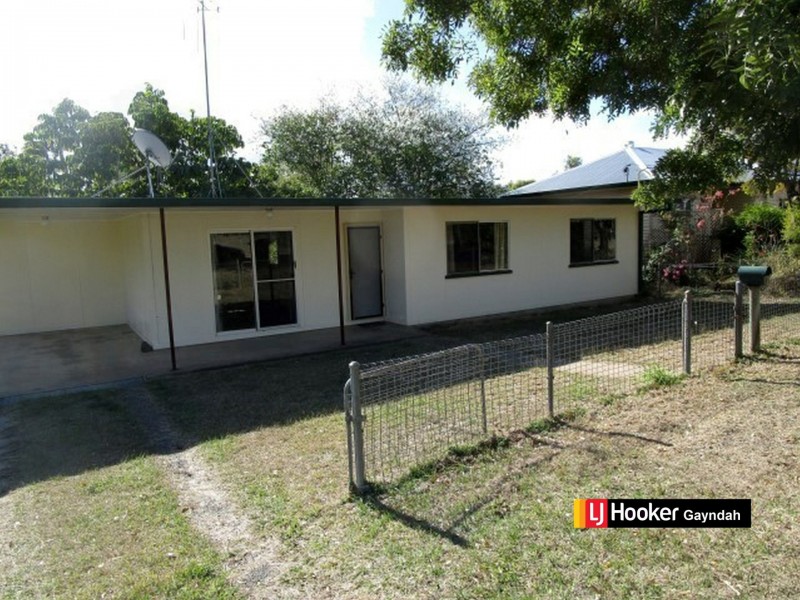 7 Station Street, Gayndah QLD 4625