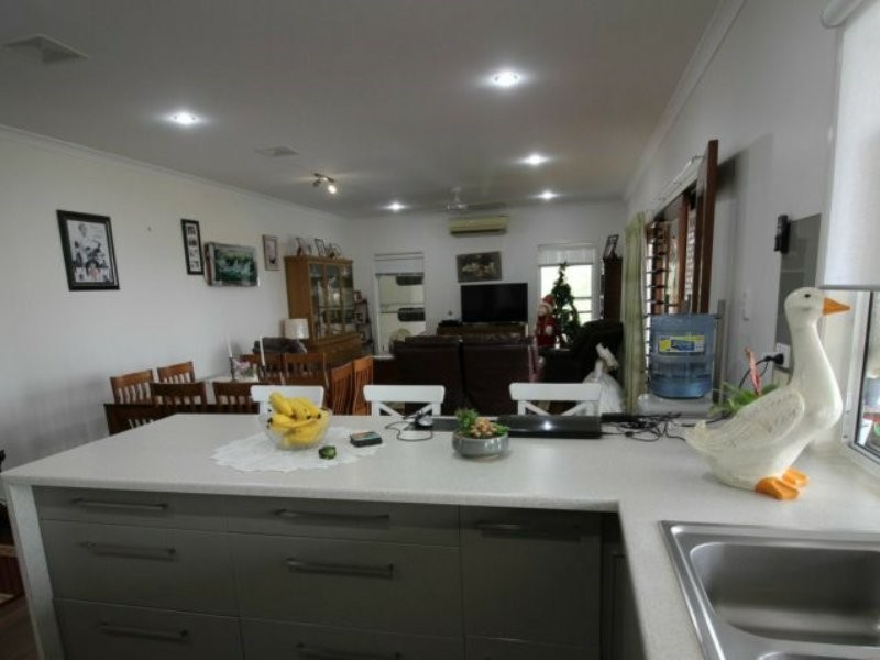 18 Log Hole Lane, Mount Perry QLD 4671