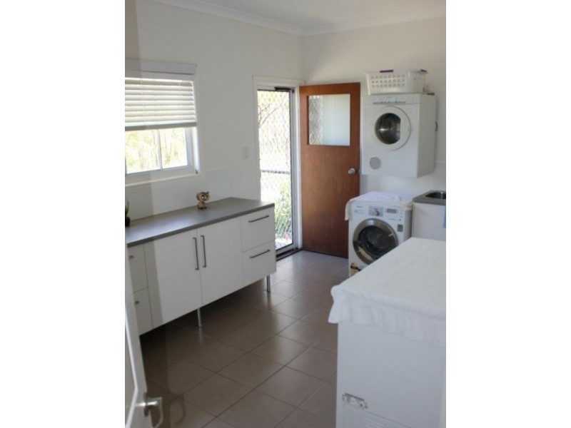 18 Log Hole Lane, Mount Perry QLD 4671