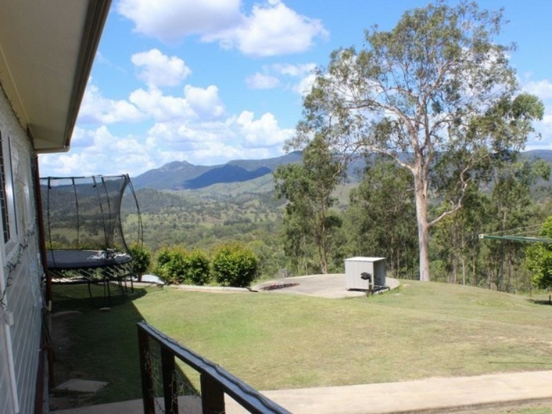 18 Log Hole Lane, Mount Perry QLD 4671