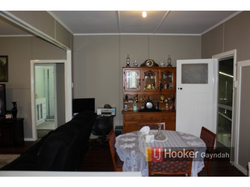 3 Russell Street, Mount Perry QLD 4671