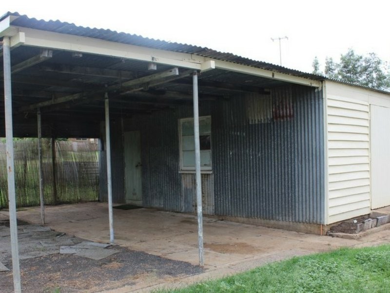 11 Arthur Street, Gayndah QLD 4625