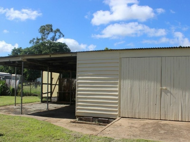 11 Arthur Street, Gayndah QLD 4625