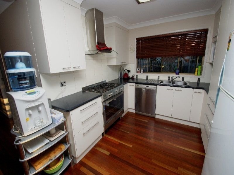 23 Hilltop Parade, Avoca QLD 4670