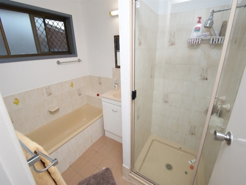 23 Hilltop Parade, Avoca QLD 4670