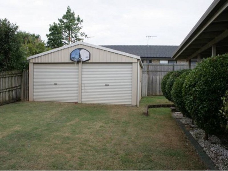 23 Hilltop Parade, Avoca QLD 4670