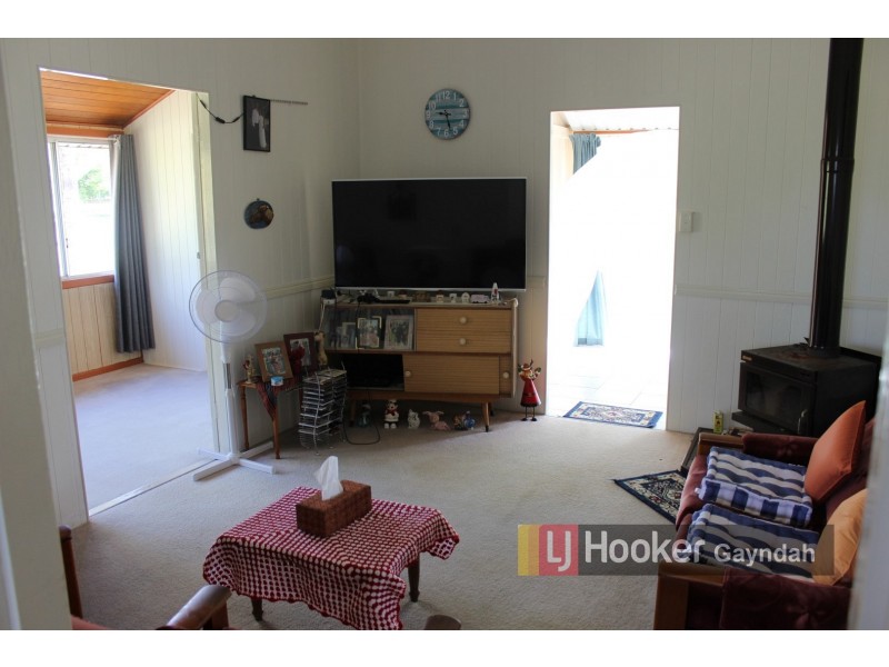 10 Carey Street, Gayndah QLD 4625